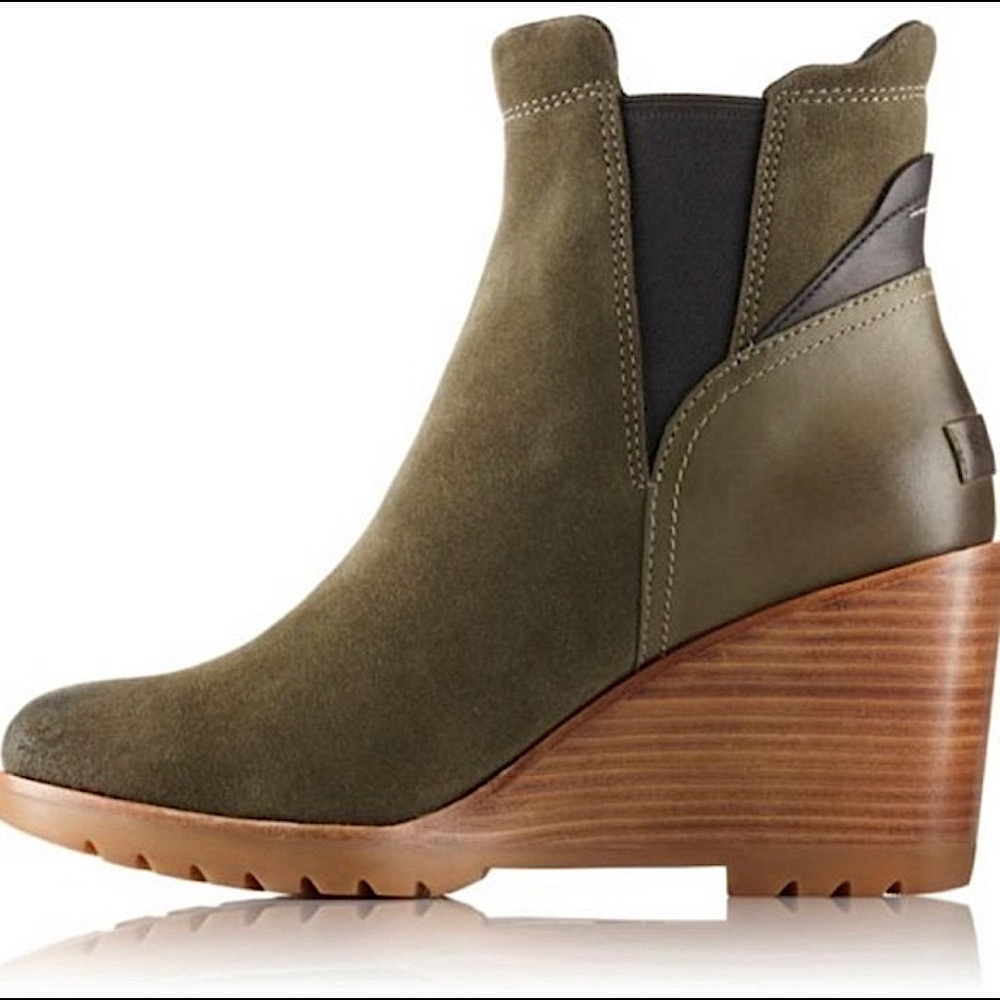 Sorel After Hours Chelsea Wedge Suede Women's Ankle Boots